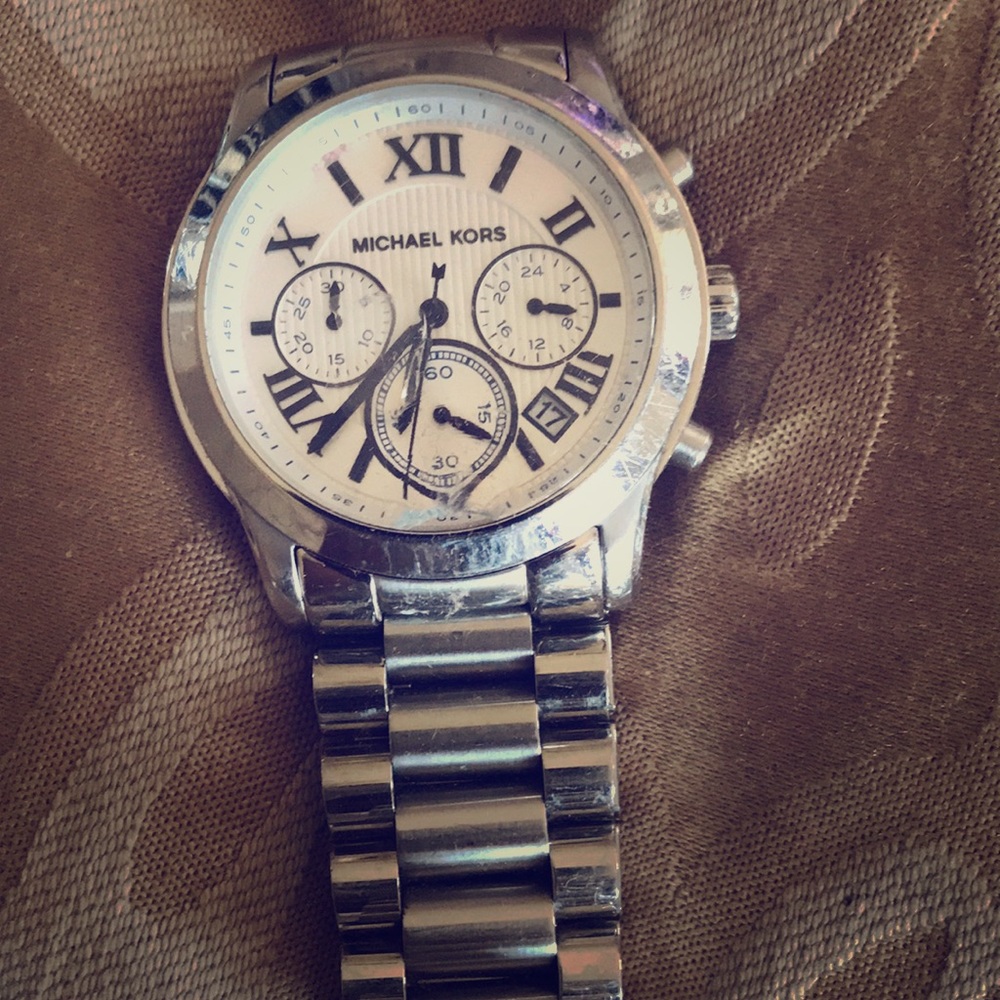 Michael Kors used watched. Needs battery